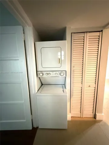 $2,500 | 3131 Carter Street, Unit 3131, Miami, FL 33133