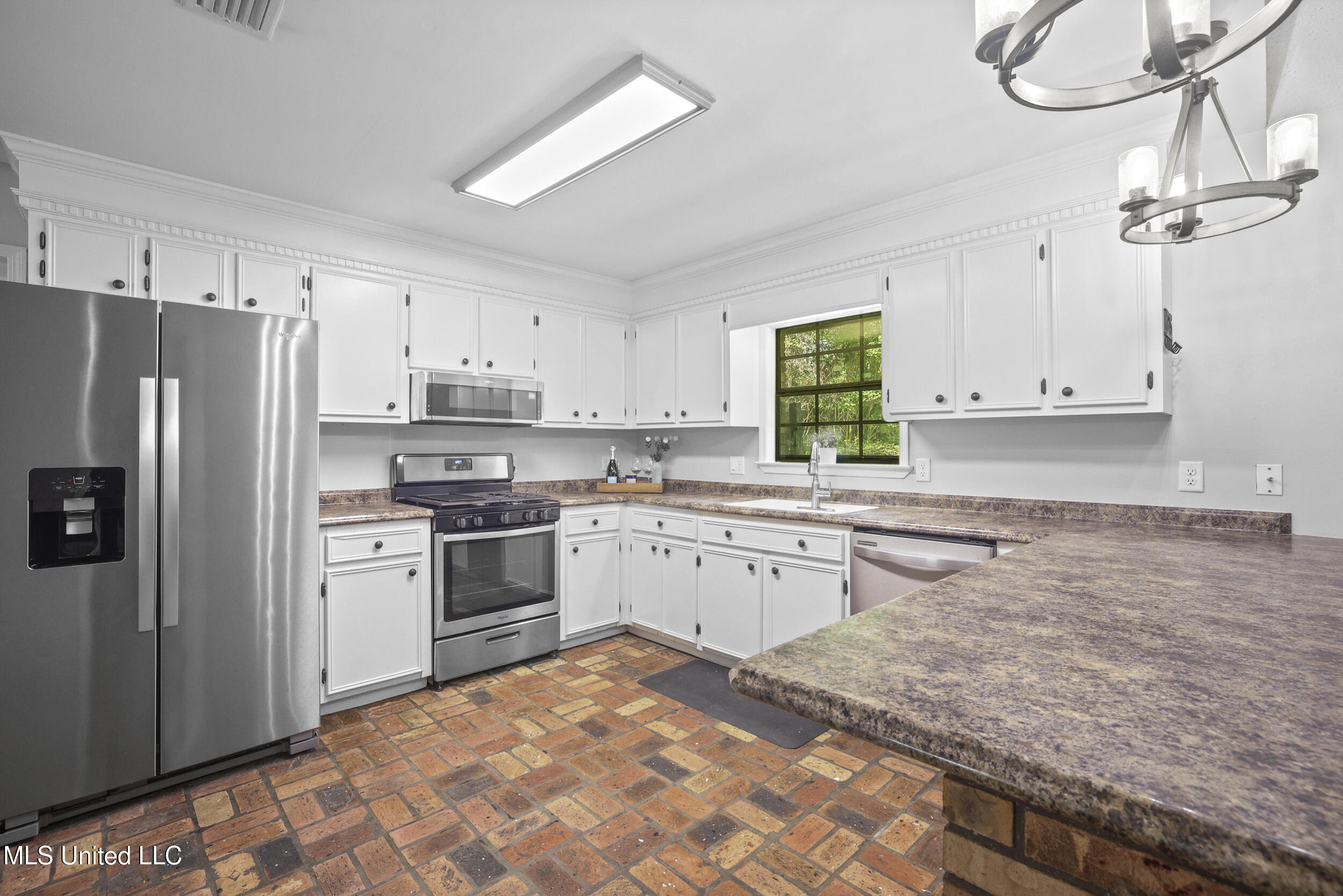 13410 Haley Road Saucier, MS 39574 - Photo 17 of 74 13410 haley rd saucier, ms_cpm_024