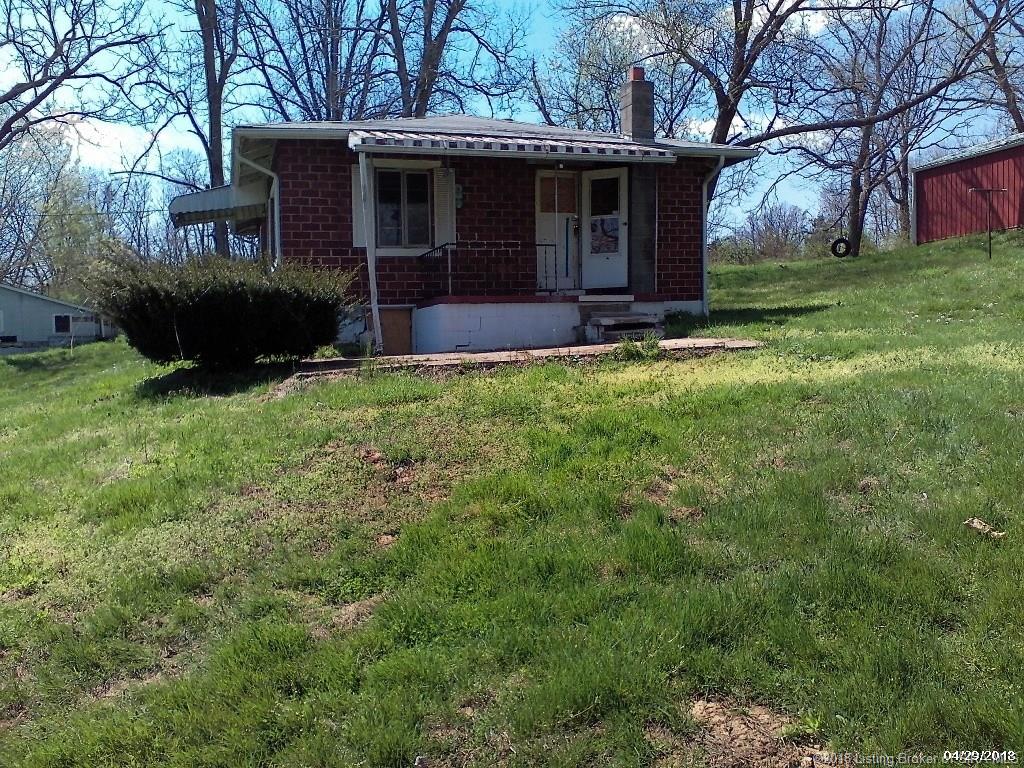 385 South Leatherwood Road Bedford, IN 47421 - Photo 3 of 12 Gallery Image 3