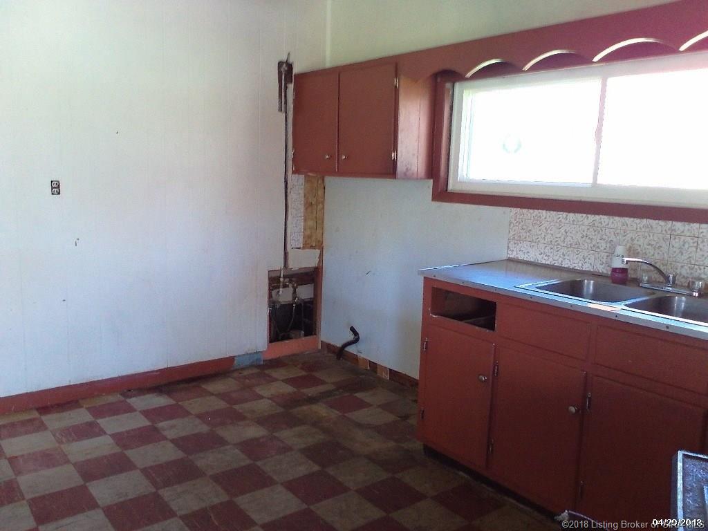 385 South Leatherwood Road Bedford, IN 47421 - Photo 5 of 12 Gallery Image 5