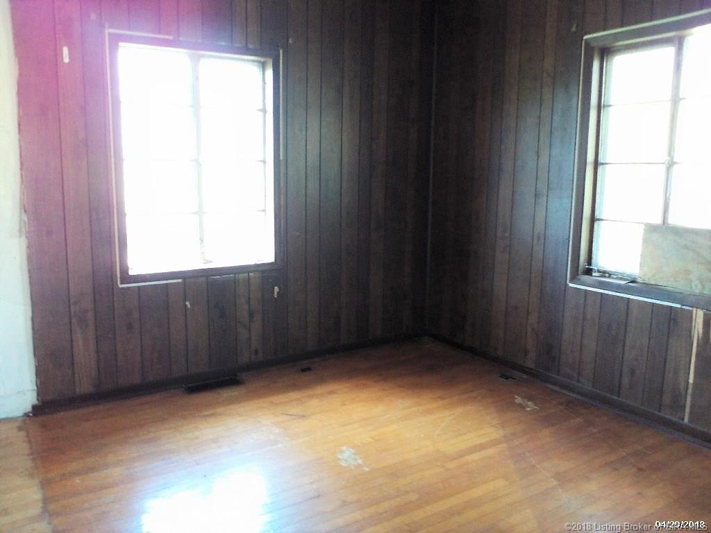 385 South Leatherwood Road Bedford, IN 47421 - Photo 7 of 12 Gallery Image 7