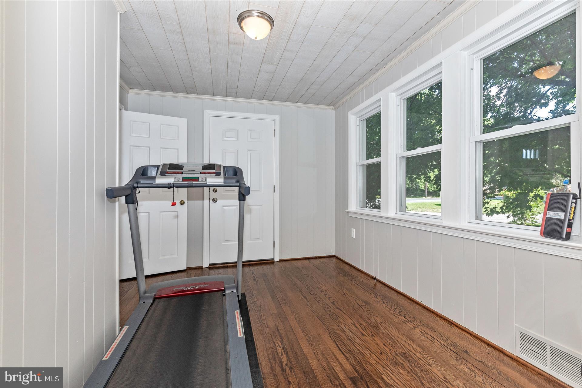 25806 Ridge Road Damascus, MD 20872 - Photo 14 of 30 Interior (General)