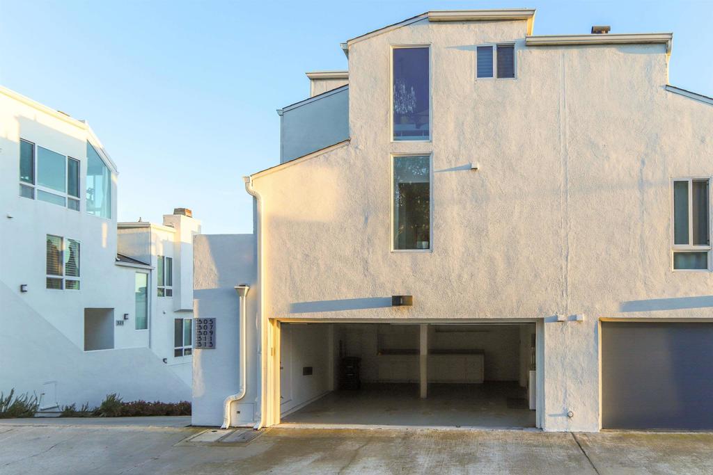 307 Shoemaker Lane Solana Beach, CA 92075 - Photo 28 of 31 a bathroom with a sink and a mirror