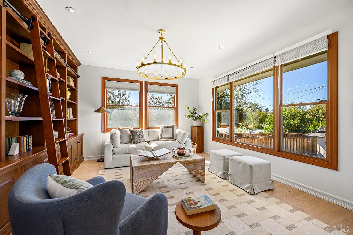 735 Johnson Street Healdsburg, CA 95448 - Photo 12 of 61