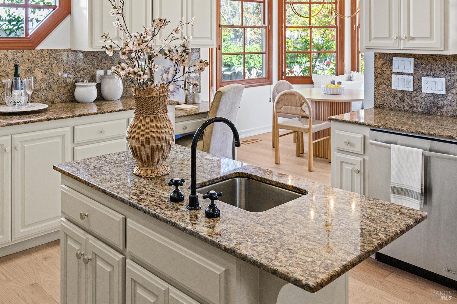 735 Johnson Street Healdsburg, CA 95448 - Photo 25 of 61