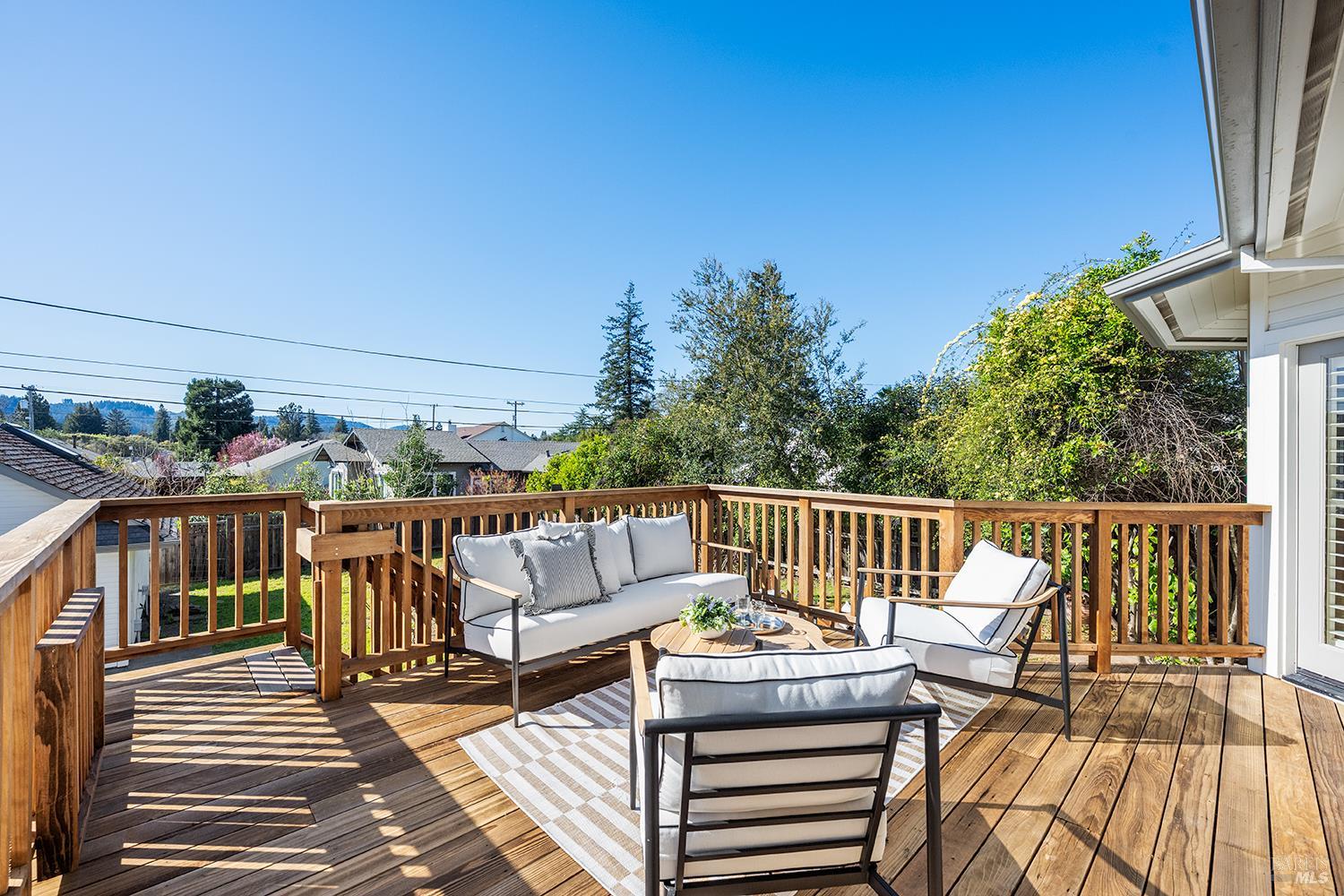 735 Johnson Street Healdsburg, CA 95448 - Photo 7 of 61