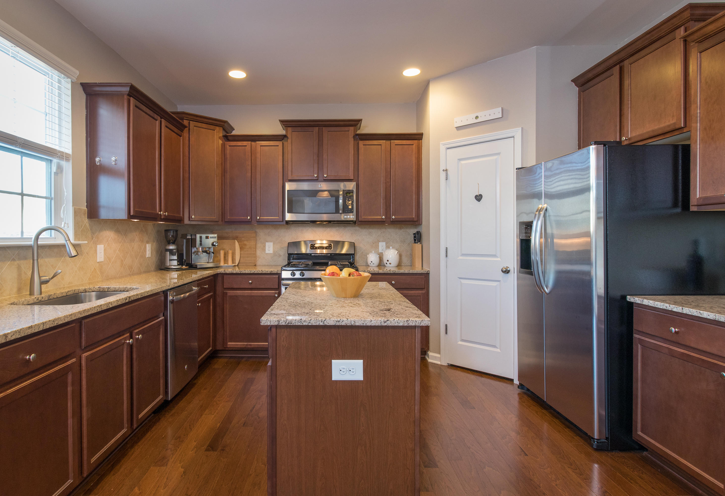 306 Beautyberry Road Summerville, SC 29486 - Photo 7 of 28 8--FULL