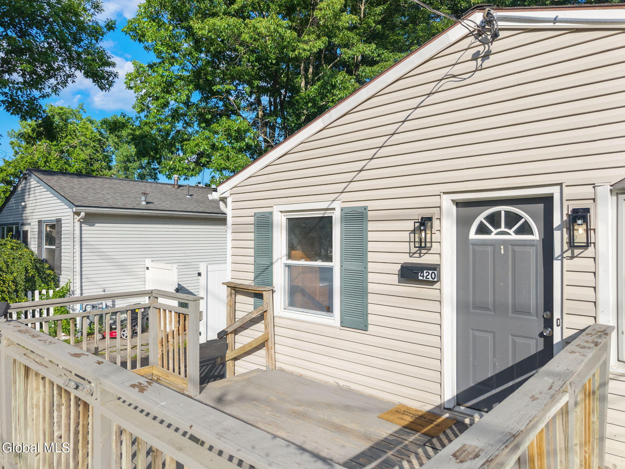 420 Chiswell Road Schenectady, NY 12304 - Photo 6 of 34 6-420ChiswellSt_06