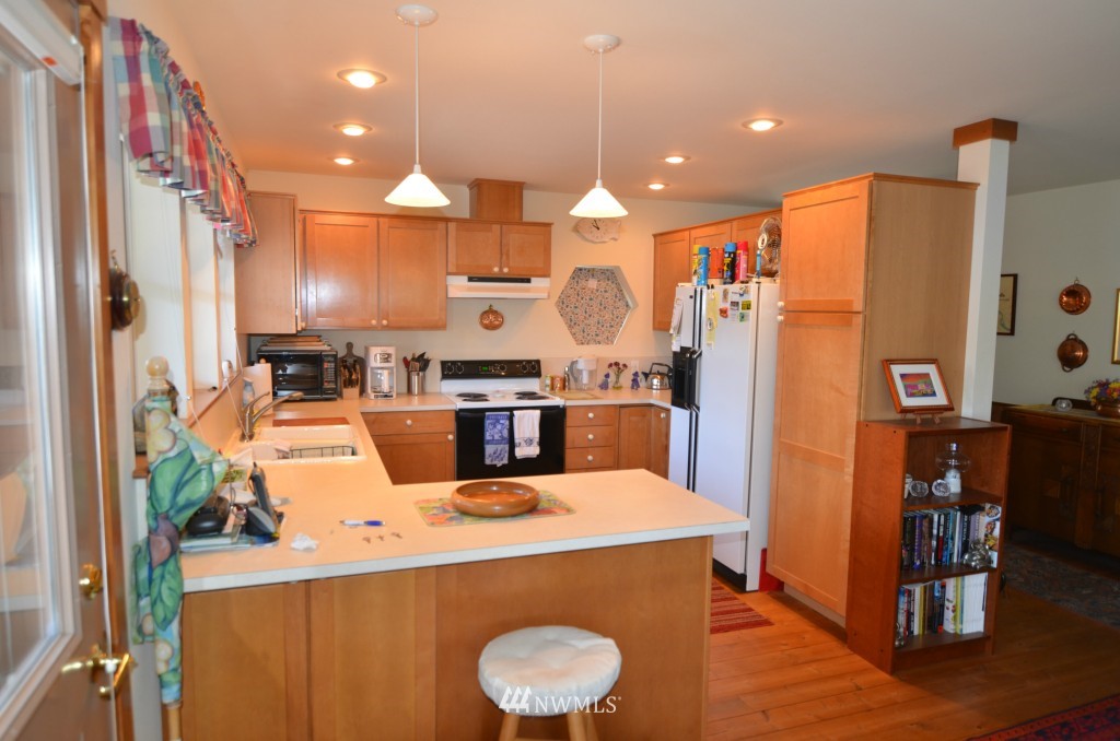 16430 South Lakeshore Road Chelan, WA 98816 - Photo 12 of 20 Gallery Image 12