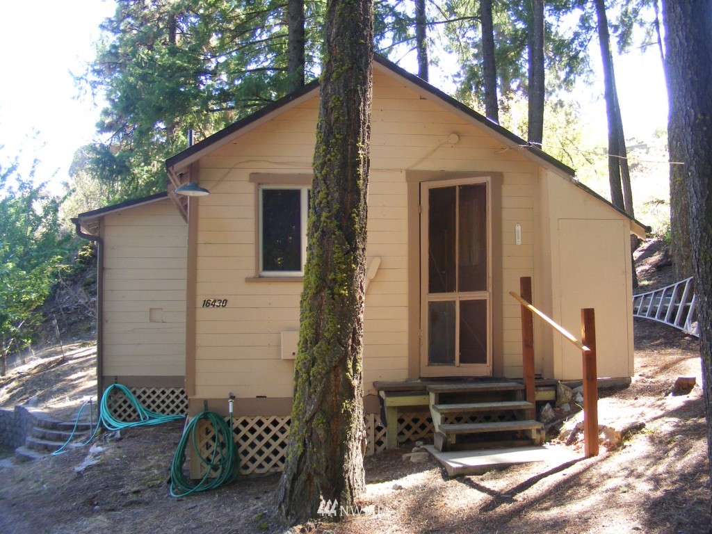 16430 South Lakeshore Road Chelan, WA 98816 - Photo 17 of 20 Gallery Image 17