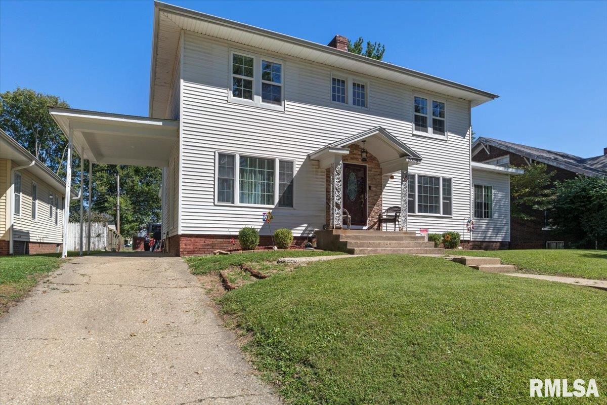 2056 South 5th Street Springfield, IL 62703 - Photo 1 of 40