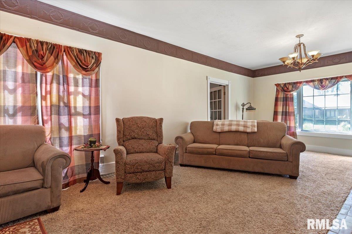 2056 South 5th Street Springfield, IL 62703 - Photo 5 of 40