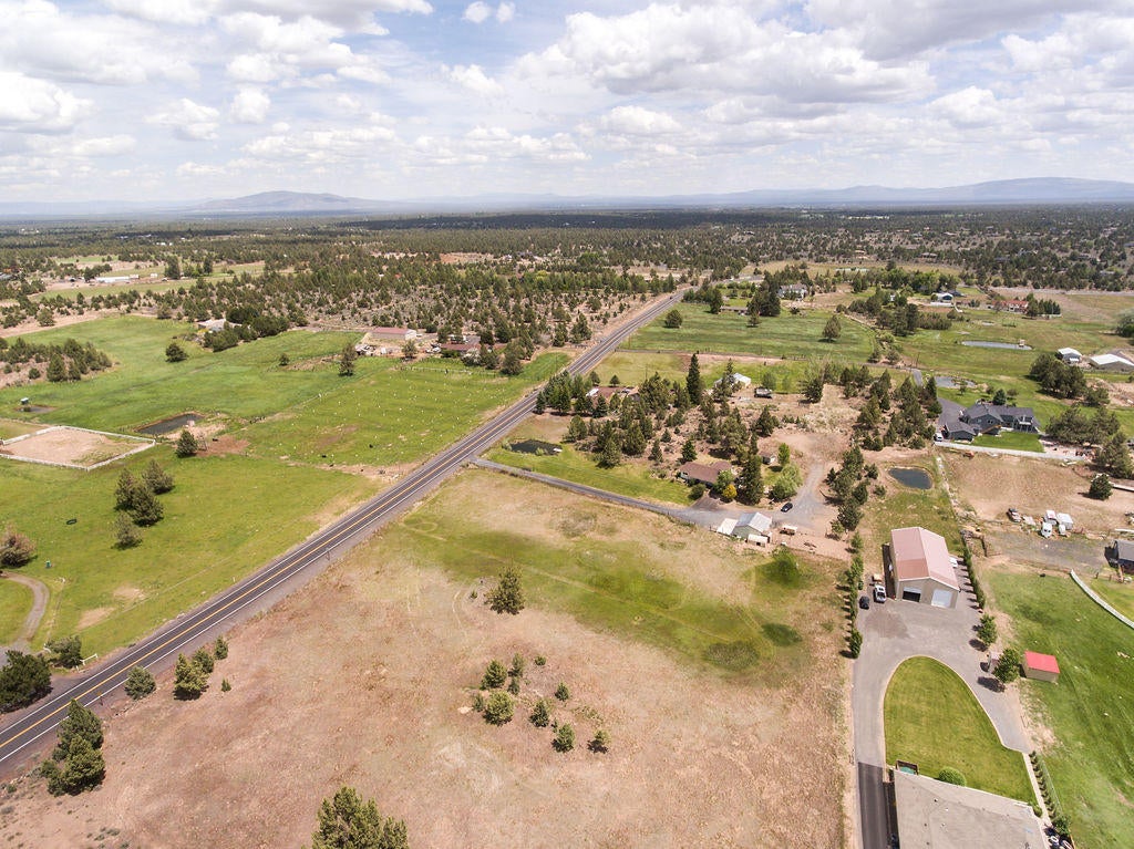 61395 Ward Road Bend, OR 97702 - Photo 45 of 56 PhotoMyListing-45