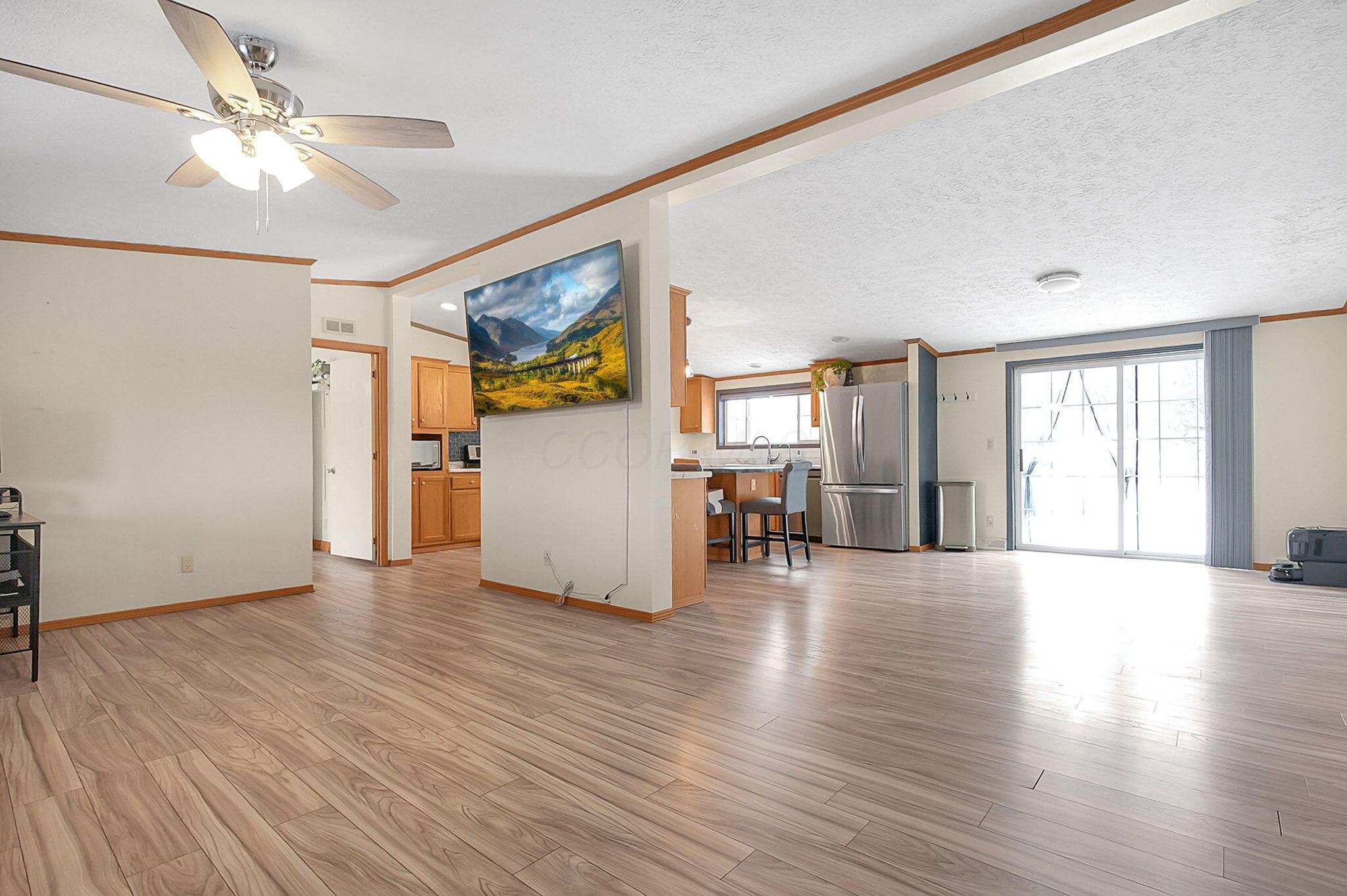 10648 Watson Road Southeast Heath, OH 43056 - Photo 9 of 60 8-web-or-mls-10648-watson-rd-se
