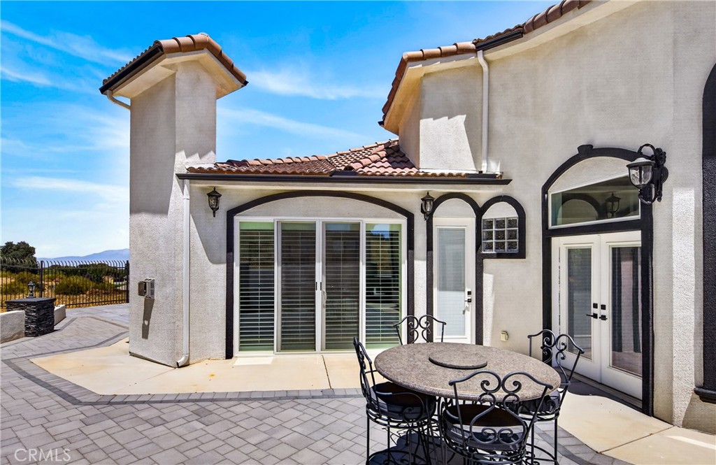 39625 County Line Road Beaumont, CA 92223 - Photo 38 of 54 Rear patio