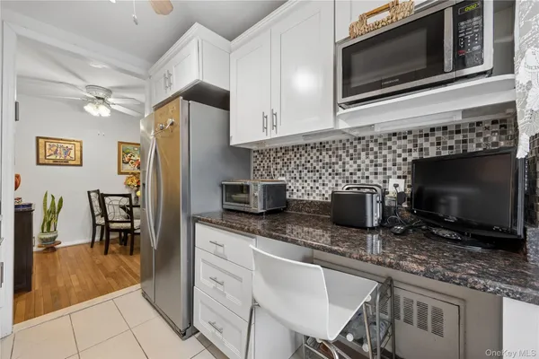 $278,000 | 139-05 85th Drive, Unit 4B | Briarwood