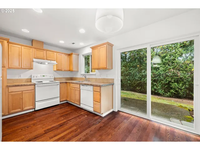 $259,900 | 4000 Northeast 109th Avenue, Unit 129Z, Vancouver, WA 98682