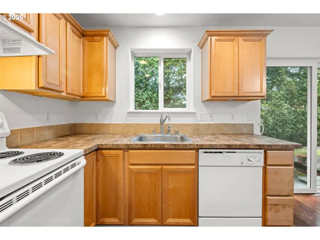 $259,900 | 4000 Northeast 109th Avenue, Unit 129Z, Vancouver, WA 98682