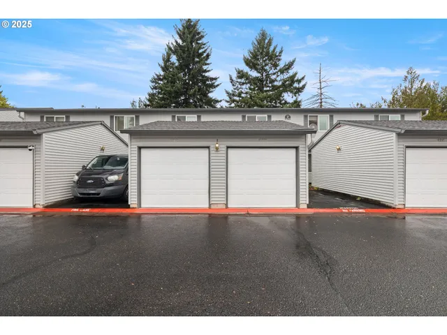 $259,900 | 4000 Northeast 109th Avenue, Unit 129Z, Vancouver, WA 98682