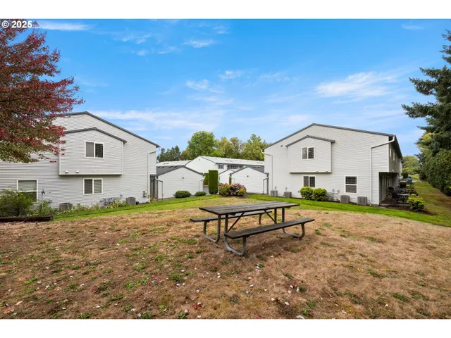 $259,900 | 4000 Northeast 109th Avenue, Unit 129Z, Vancouver, WA 98682