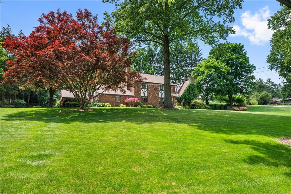 370 Reichold Road Wexford, PA 15090 - Photo 1 of 50 Gallery Image 1