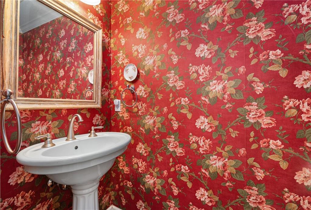 370 Reichold Road Wexford, PA 15090 - Photo 16 of 50 Gallery Image 16