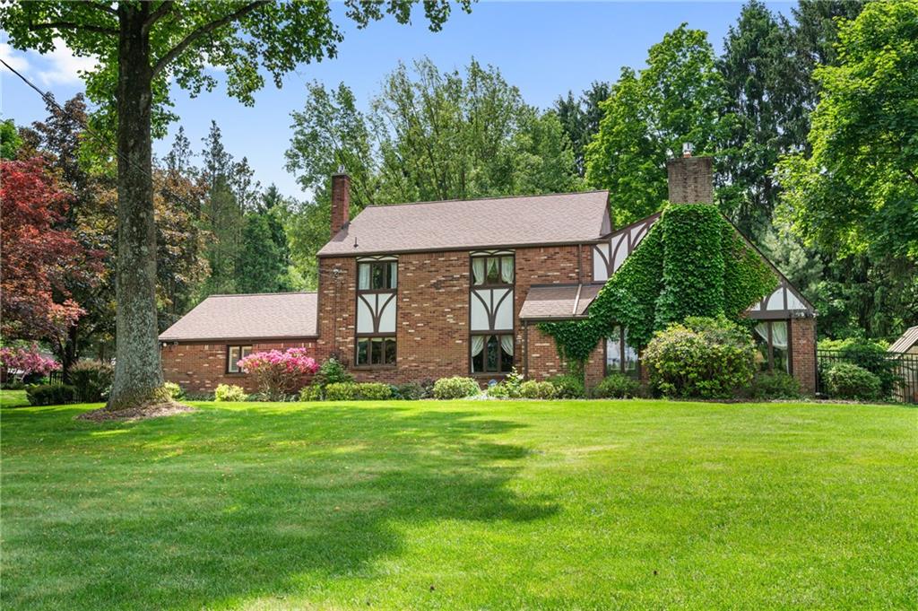 370 Reichold Road Wexford, PA 15090 - Photo 3 of 50 Gallery Image 3