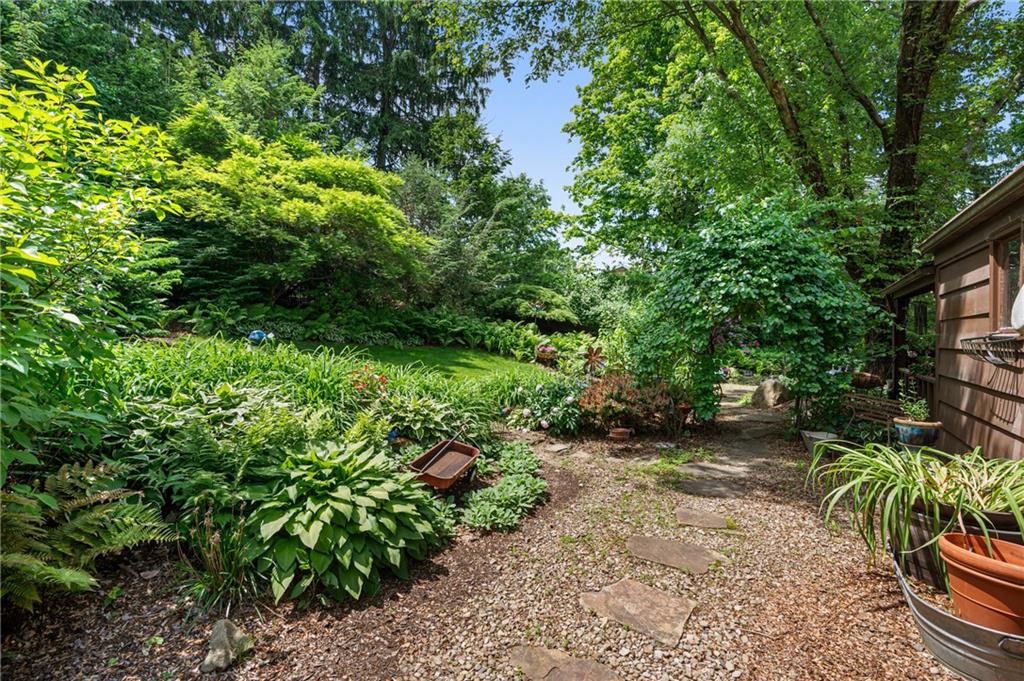 370 Reichold Road Wexford, PA 15090 - Photo 31 of 50 Gallery Image 31