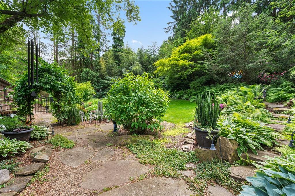 370 Reichold Road Wexford, PA 15090 - Photo 37 of 50 Gallery Image 37