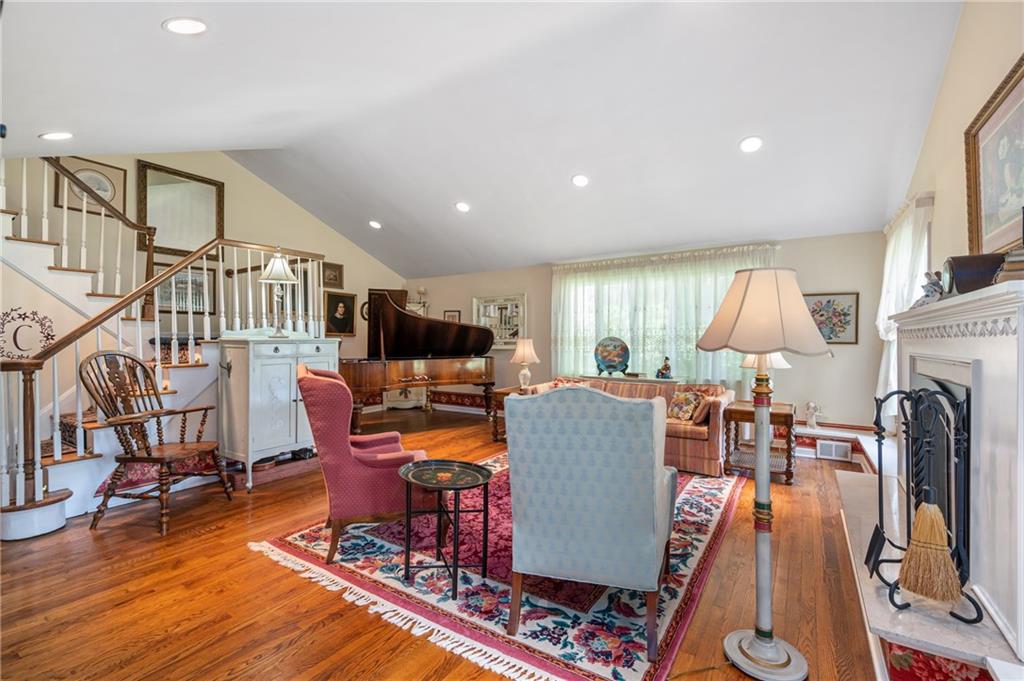 370 Reichold Road Wexford, PA 15090 - Photo 6 of 50 Gallery Image 6
