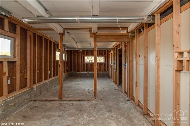 62260 Deer Trail Road Bend, OR 97701 - Photo 18 of 24 According to the County downstairs had 2
