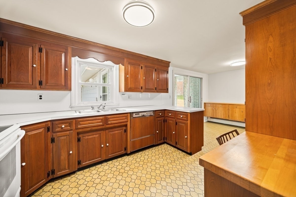 12 Roberts Road Canton, MA 02021 - Photo 15 of 26