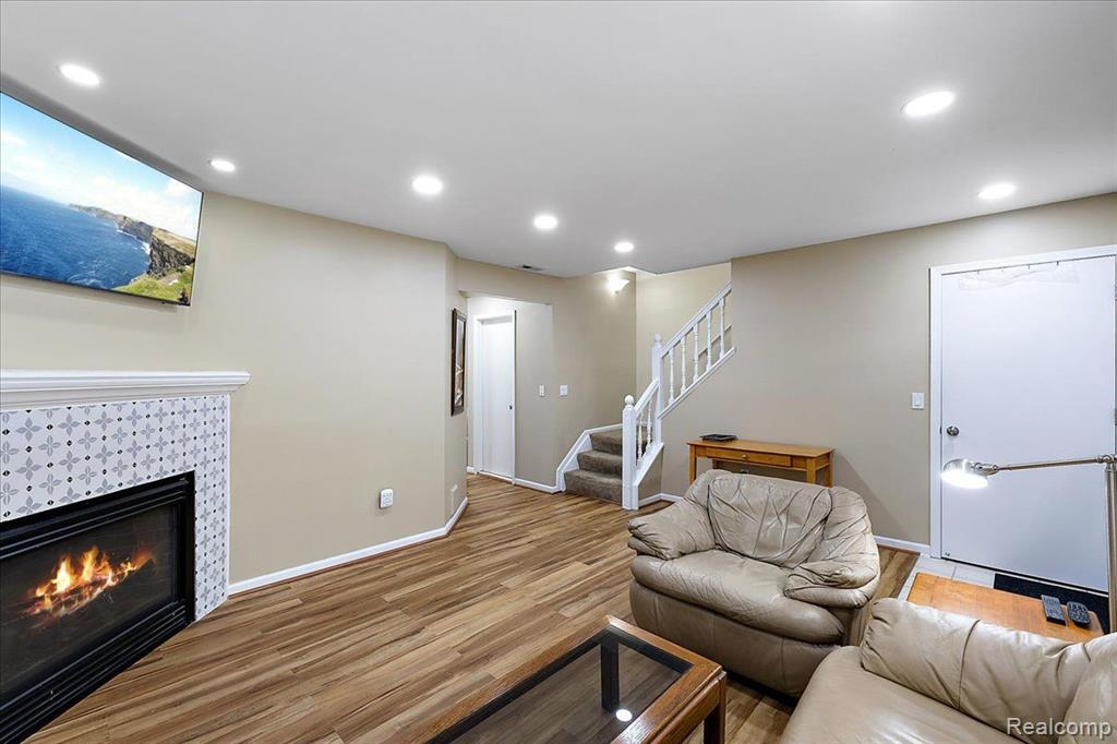 1614 Rivers Edge Rochester Hills, MI 48307 - Photo 7 of 24