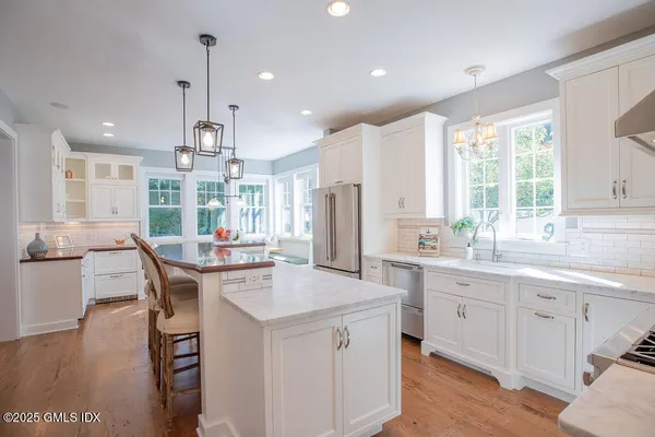 $18,000 | 9 Center Road, Old Greenwich, CT 06870