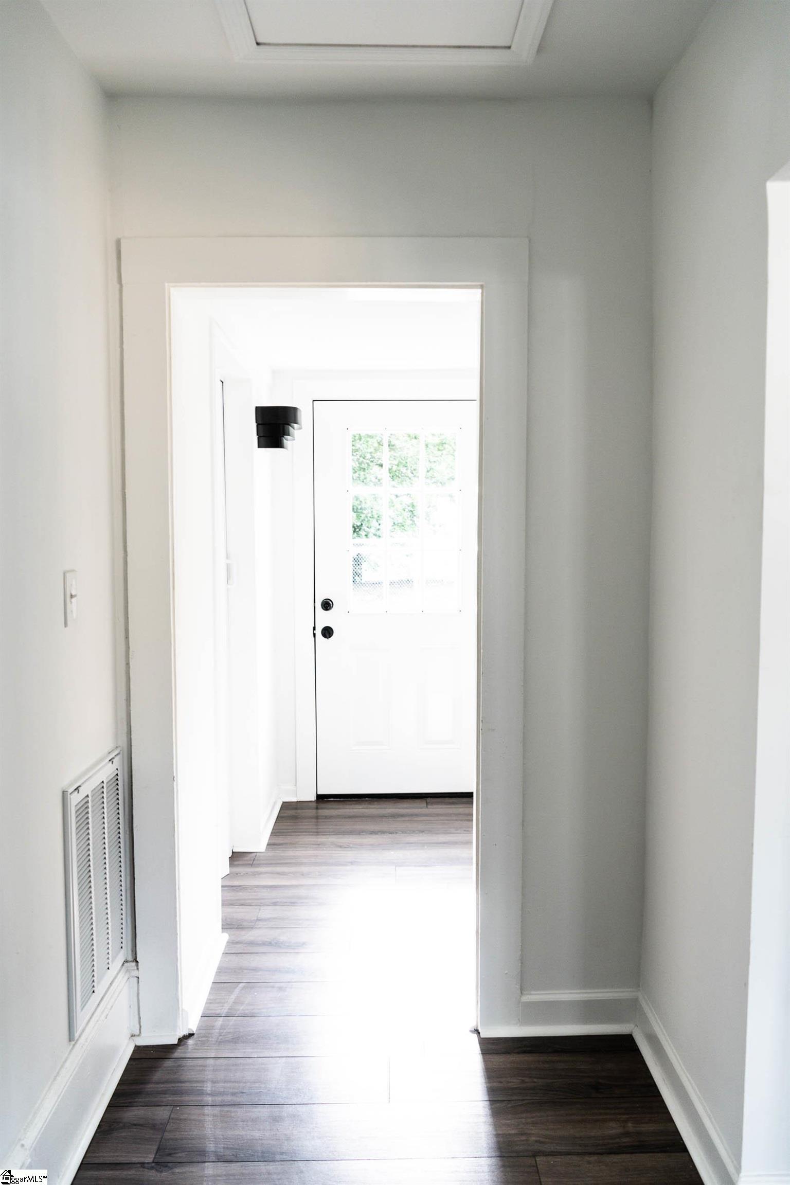 708 South Line Street Extension Greer, SC 29651 - Photo 16 of 20 Gallery Image 16