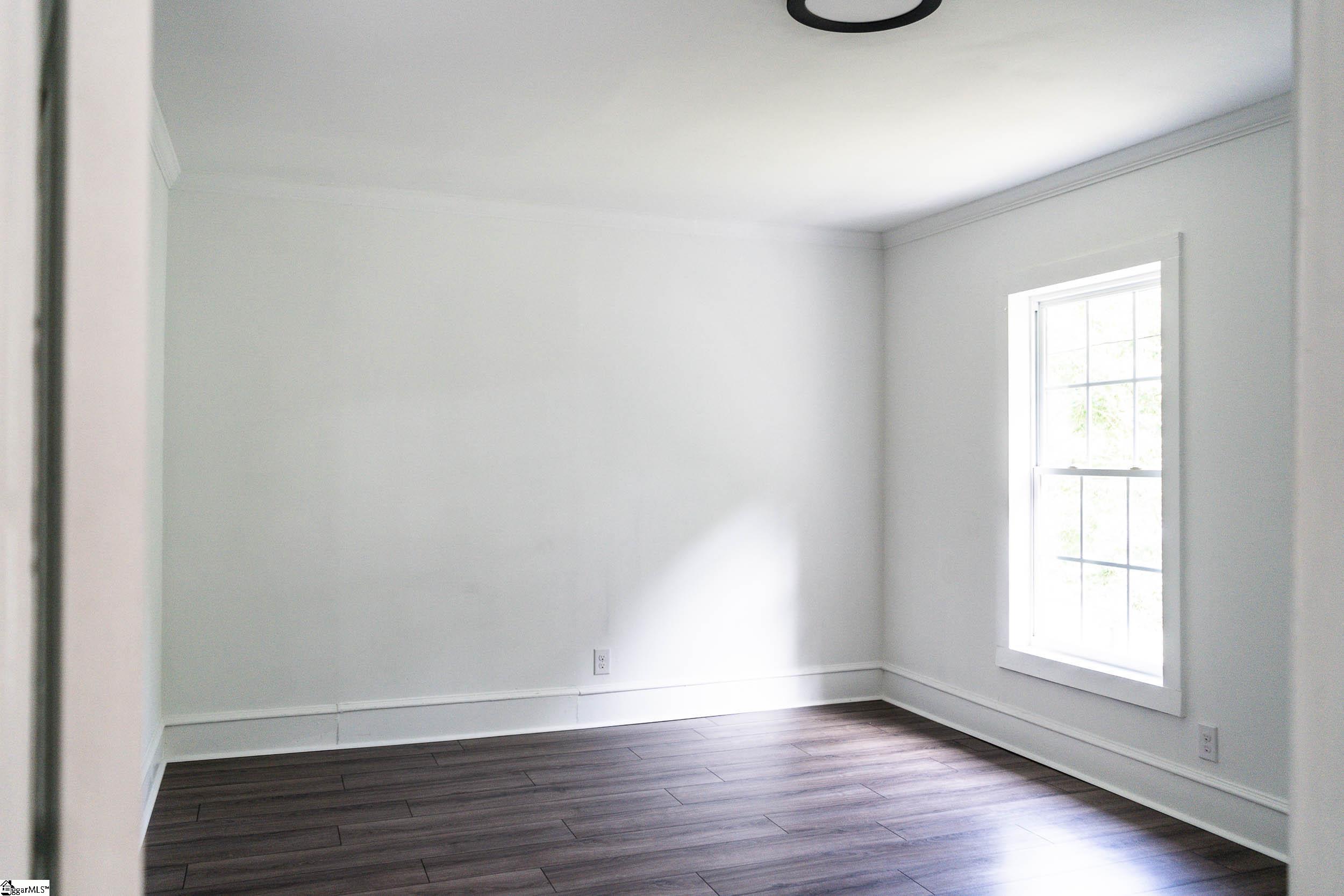 708 South Line Street Extension Greer, SC 29651 - Photo 9 of 20 Gallery Image 9