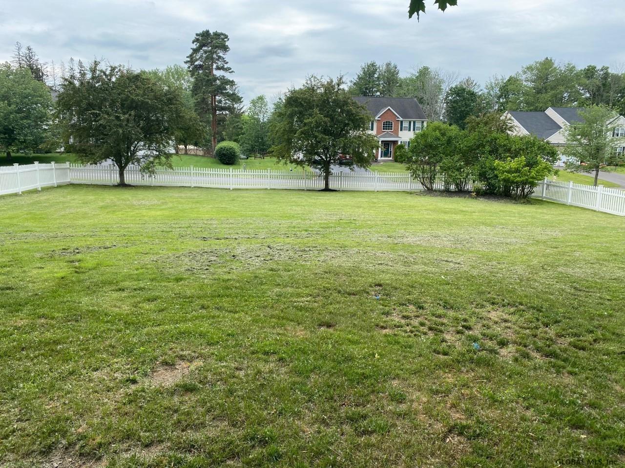773 Lisha Kill Road Schenectady, NY 12309 - Photo 17 of 37 Gallery Image 17