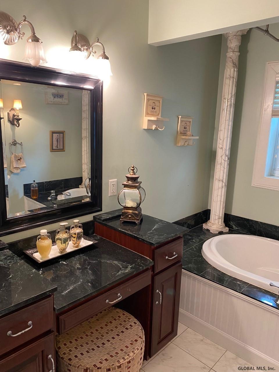 773 Lisha Kill Road Schenectady, NY 12309 - Photo 19 of 37 Gallery Image 19