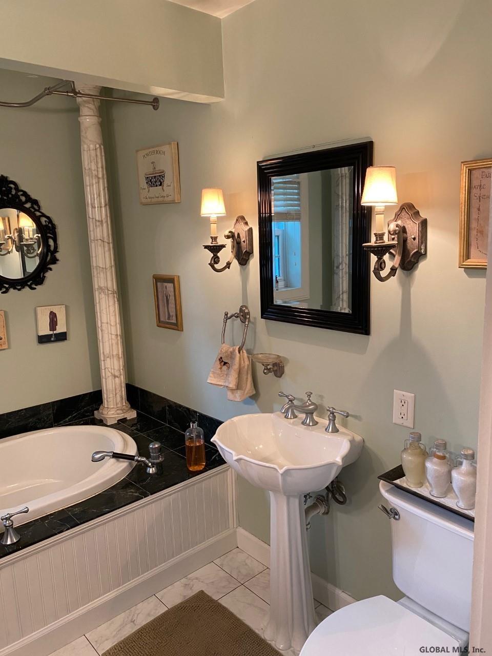 773 Lisha Kill Road Schenectady, NY 12309 - Photo 20 of 37 Gallery Image 20