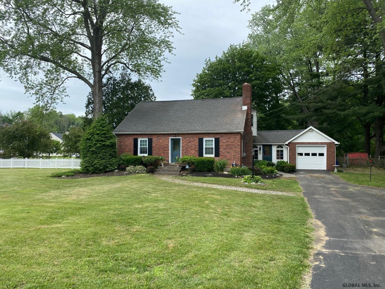773 Lisha Kill Road Schenectady, NY 12309 - Photo 35 of 37 Gallery Image 35