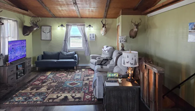 $650,000 | 341 Trabing Road, Buffalo, WY 82834