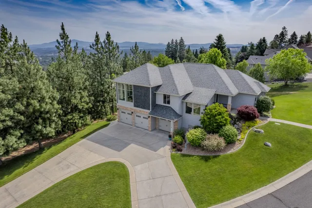 $775,000 | 10532 North Edna Lane, Spokane, WA 99218
