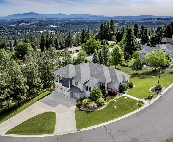 $775,000 | 10532 North Edna Lane, Spokane, WA 99218