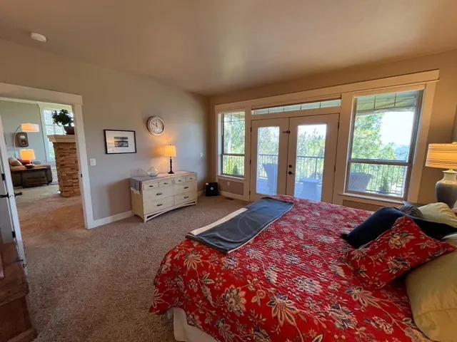 $775,000 | 10532 North Edna Lane, Spokane, WA 99218