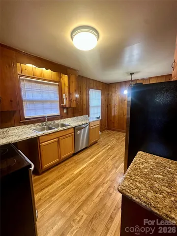 $1,595 | 4520 Holbrook Drive, Charlotte, NC 28205