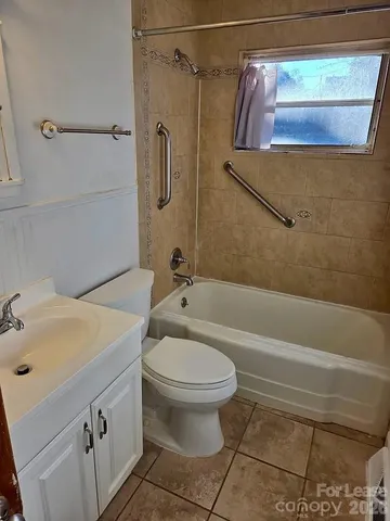 $1,595 | 4520 Holbrook Drive, Charlotte, NC 28205