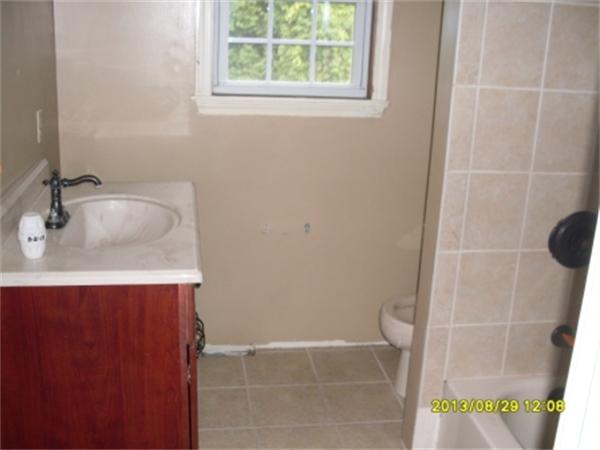 176 Forest Hill Road Agawam, MA 01030 - Photo 6 of 9 Gallery Image 6