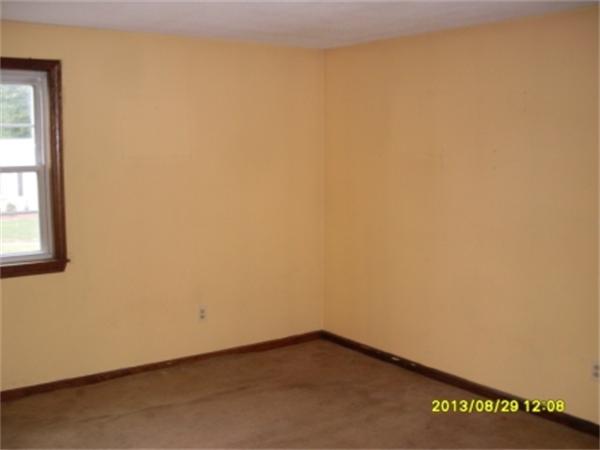 176 Forest Hill Road Agawam, MA 01030 - Photo 7 of 9 Gallery Image 7