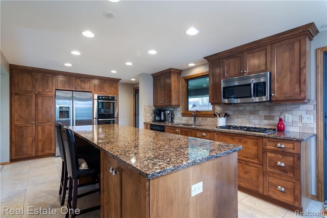 37230 Judd Road New Boston, MI 48164 - Photo 3 of 53 DSC_5747-Edit.jpg