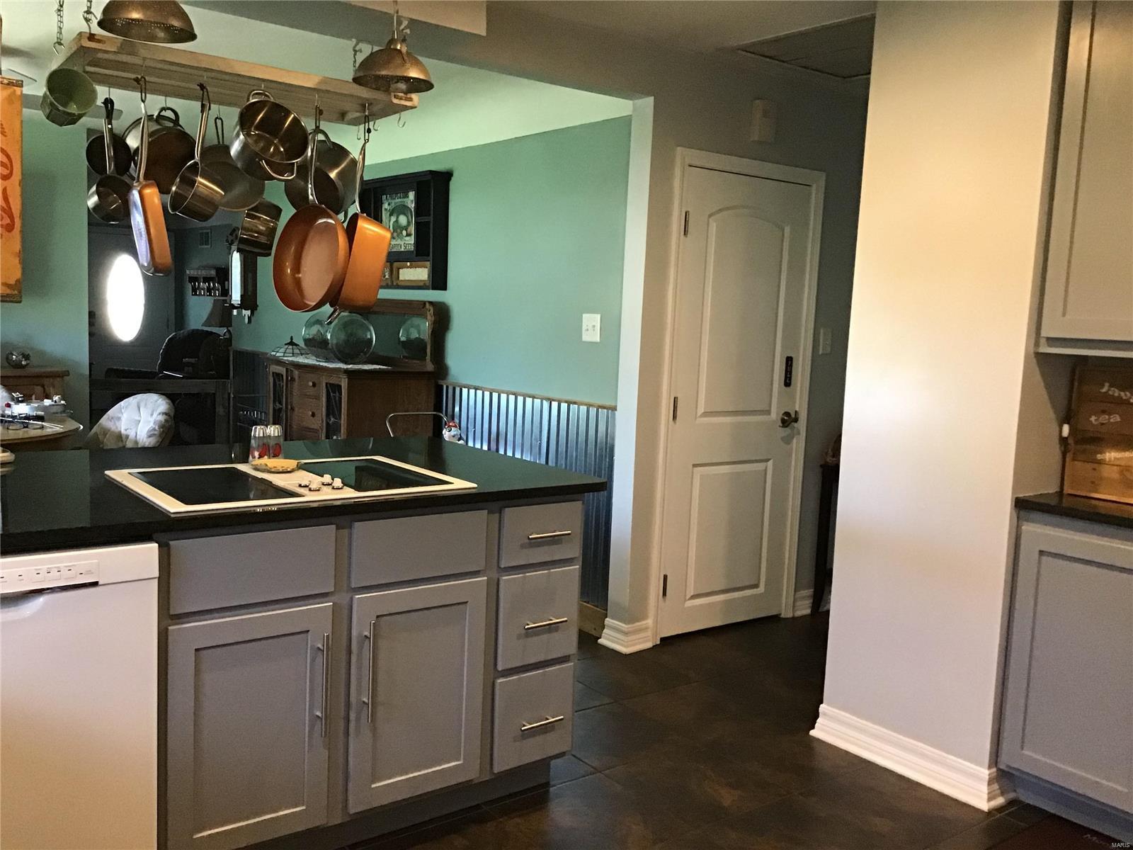 722 Forder Road St. Louis, MO 63129 - Photo 14 of 35 Gallery Image 14